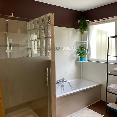 Jasmin House Holiday home Cenon