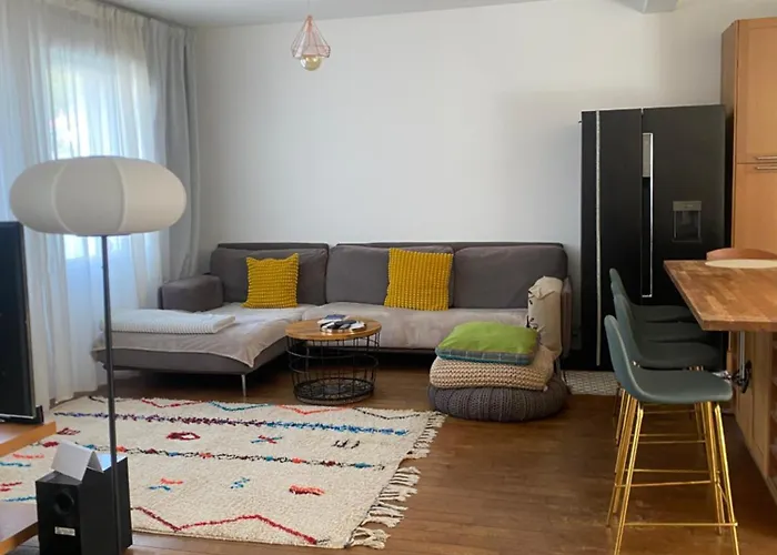 Jasmin House Semesterbostad Cenon